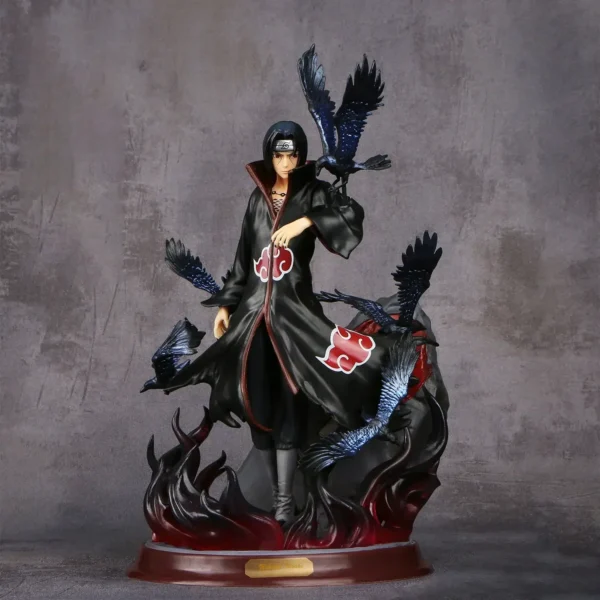 figura naruto itachi
